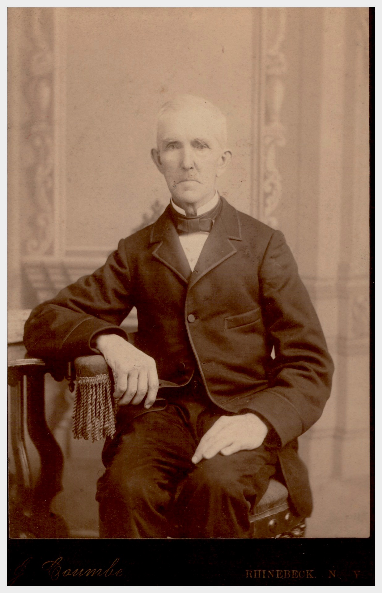 This image has an empty alt attribute; its file name is schultz-john-griffin-bwood-trailsendcoll.jpeg